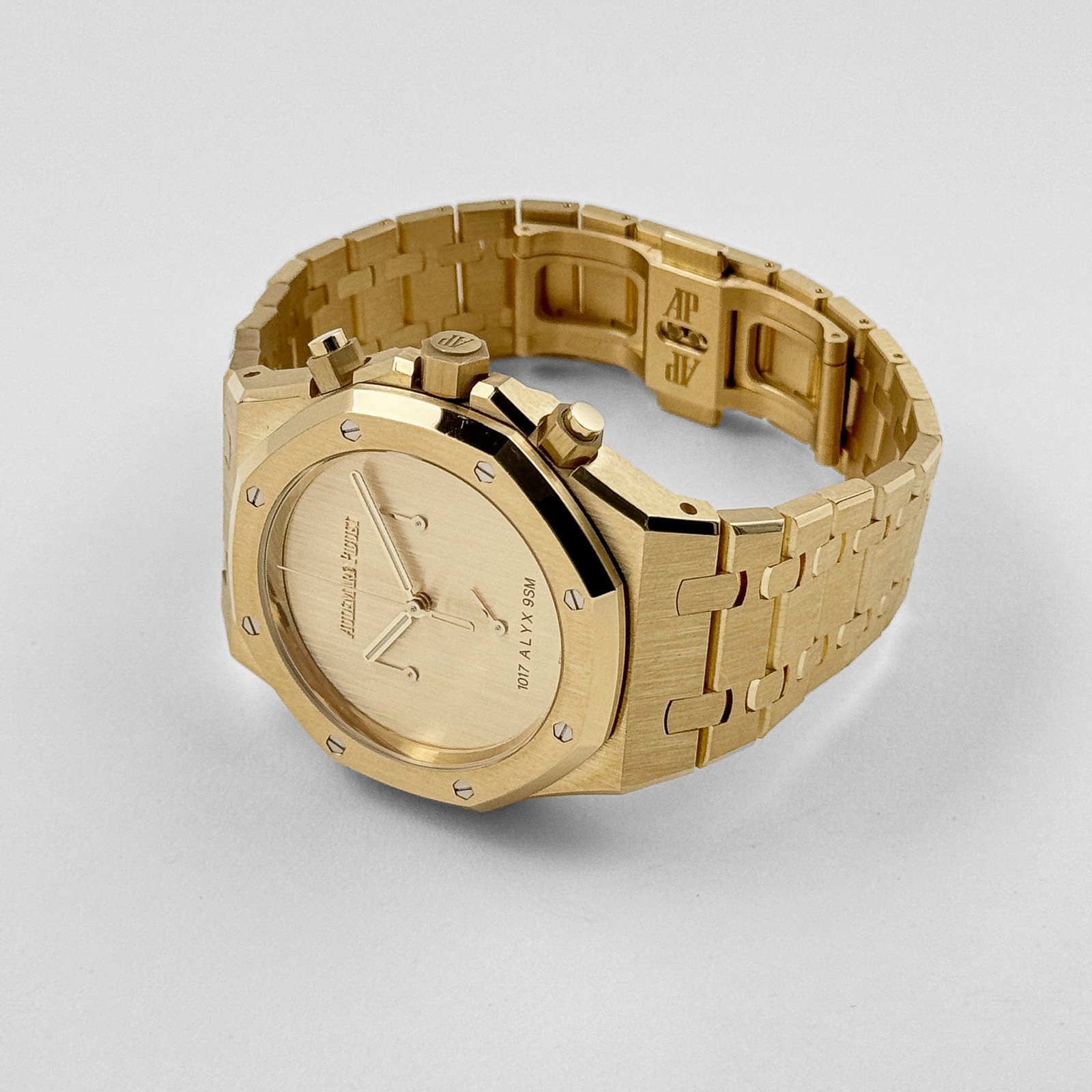 Audemars Piguet Royal Oak Chronograph 26240BA.OO.1320BA.01 '1017 ALYX 9SM' Yellow Gold Limited Edition of 202 - Image 8
