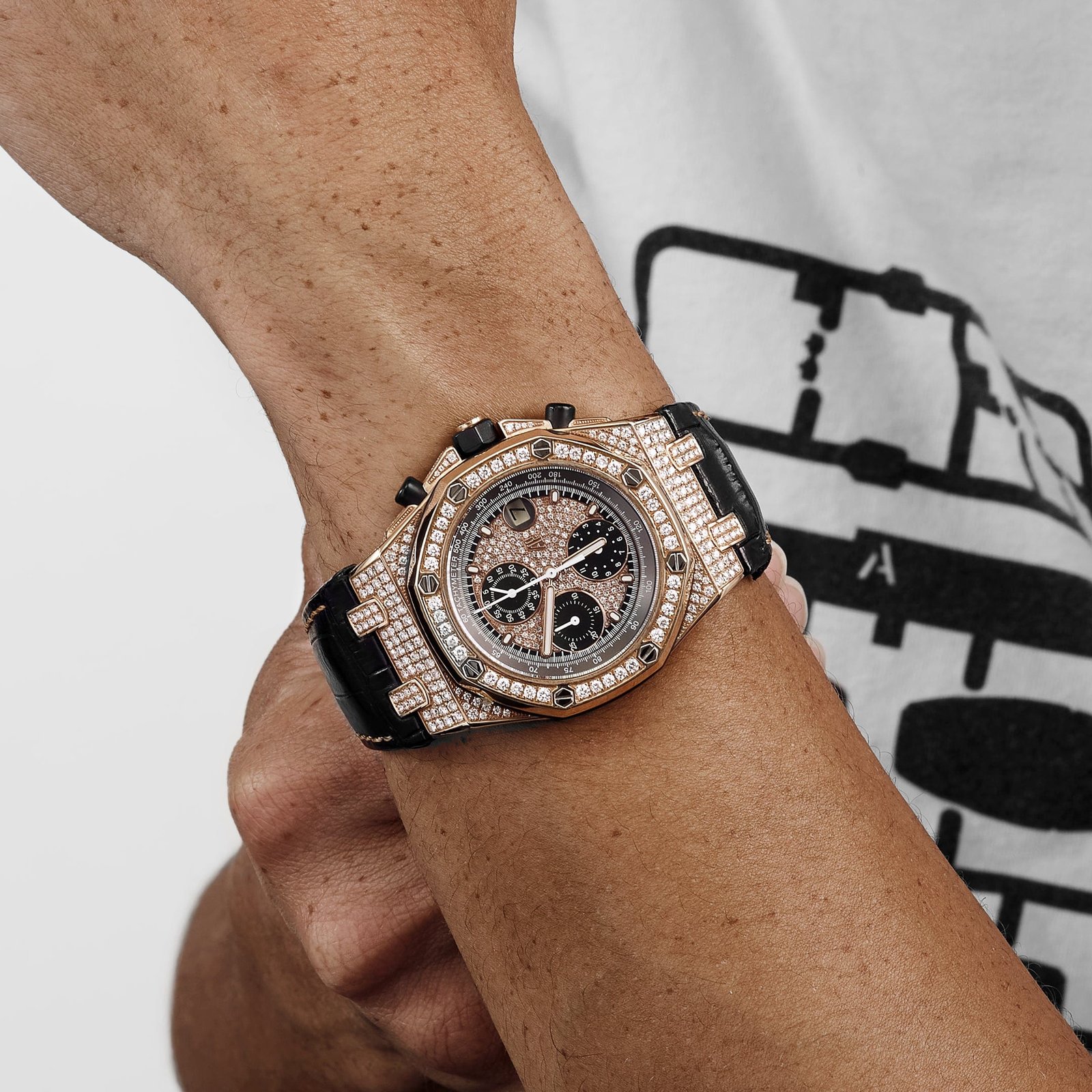 Audemars Piguet Royal Oak Offshore 26470OR.OO.A125CR.01 Chronograph Rose Gold Diamond Bezel - Image 2