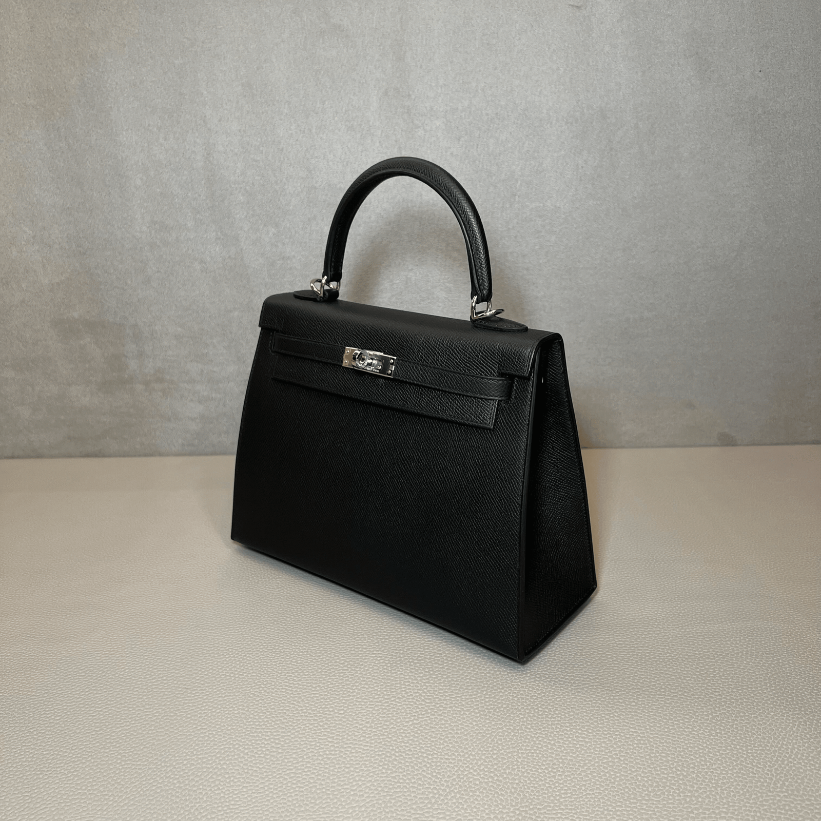 Hermès Noir Kelly Sellier 25 Epsom Palladium Hardware - Image 5