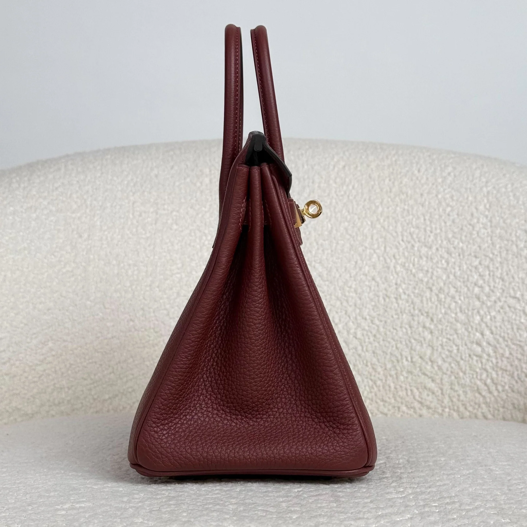 Hermès Rouge H Birkin 25 Togo Gold Hardware - Image 6