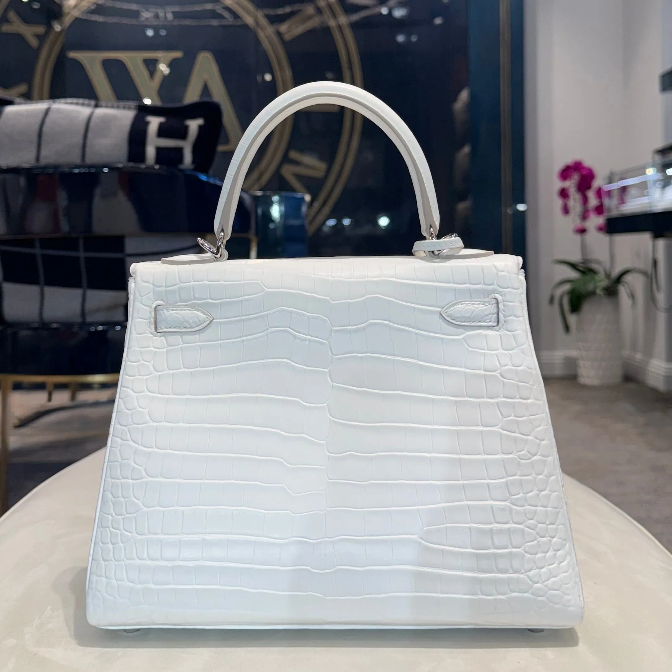 Hermès Chantilly Crème Kelly Retourne 25 Matte Crocodile Porosus Palladium Hardware - Image 4