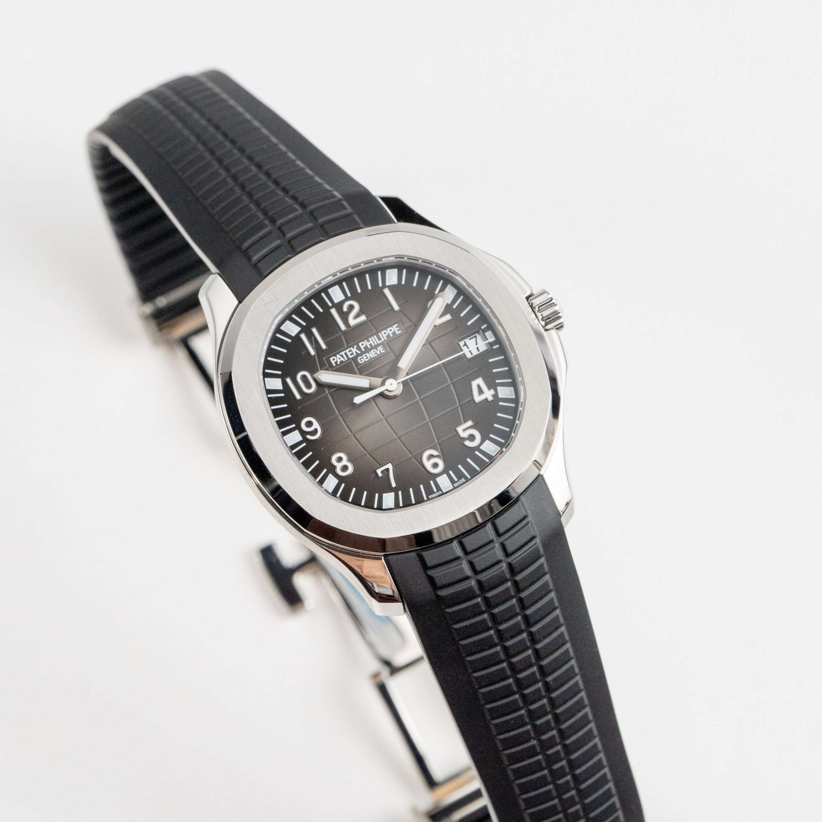 Patek Philippe Aquanaut 5167/1A-001 Stainless Steel Black Dial (2023) - Image 2