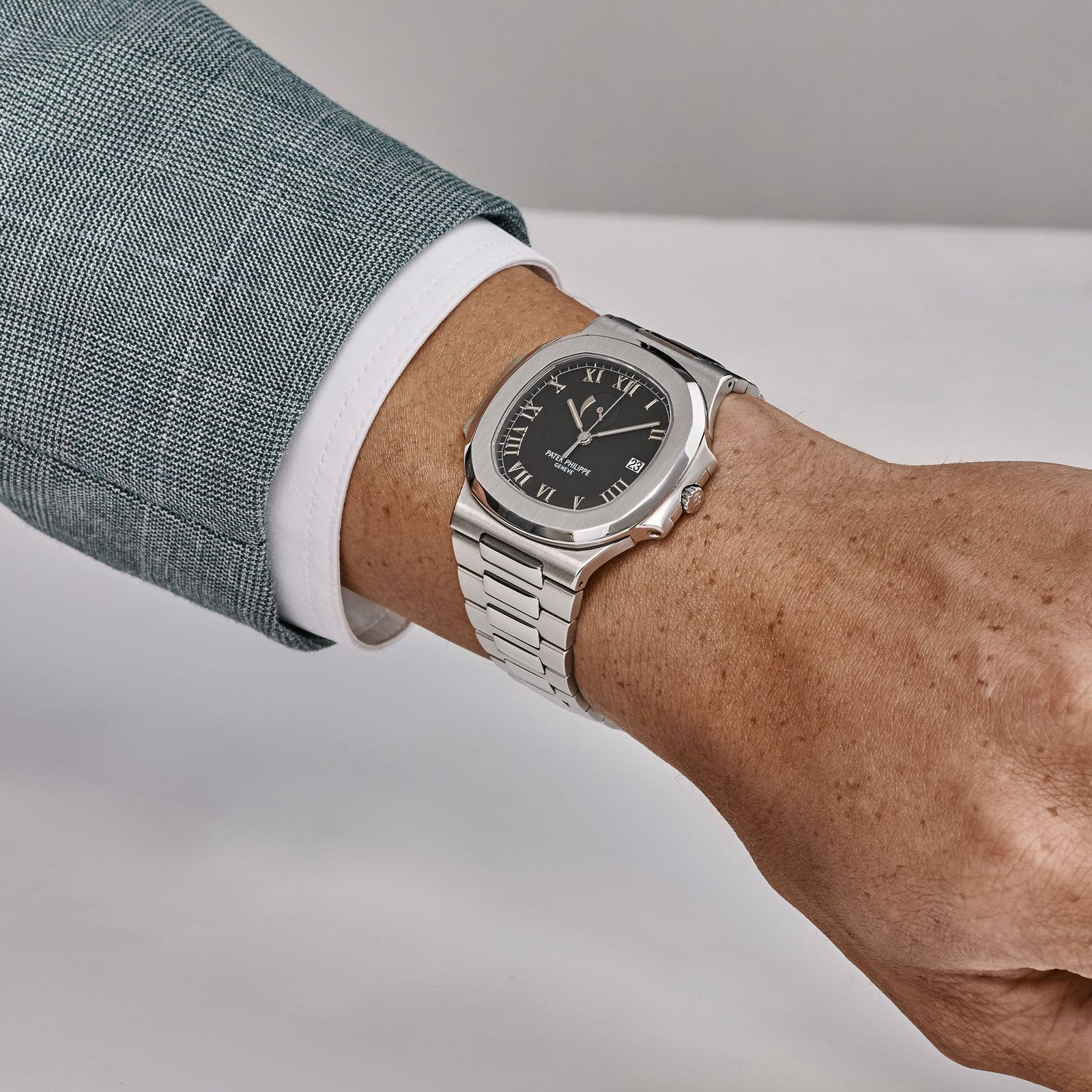 Patek Philippe Nautilus 3710/1A-001 'Jumbo' Power Reserve Indicator Stainless Steel Black Dial - Image 2