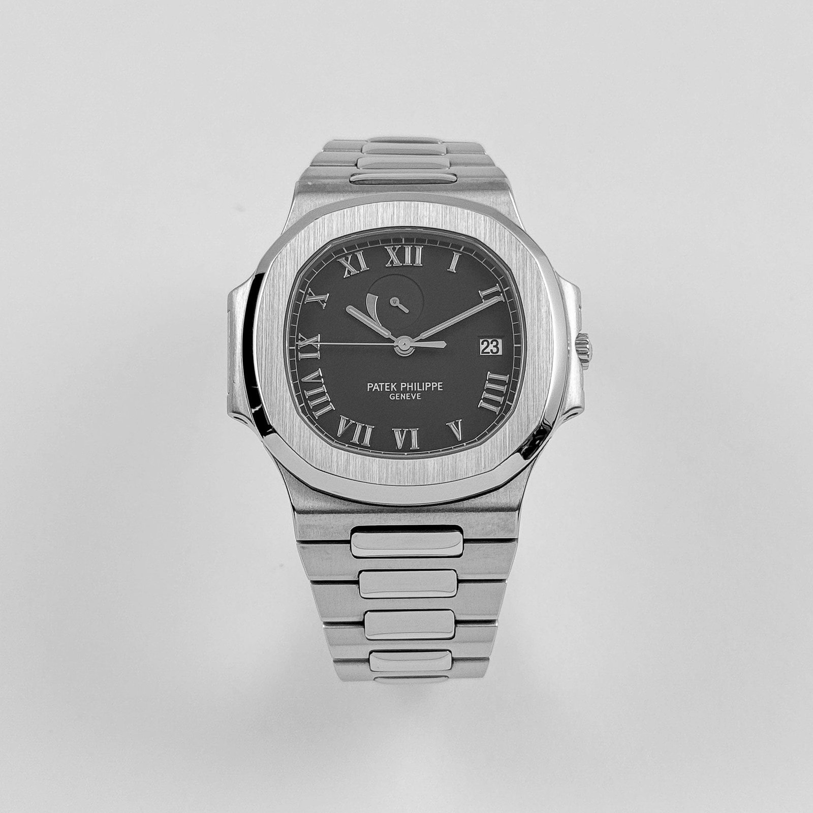 Patek Philippe Nautilus 3710/1A-001 'Jumbo' Power Reserve Indicator Stainless Steel Black Dial - Image 4