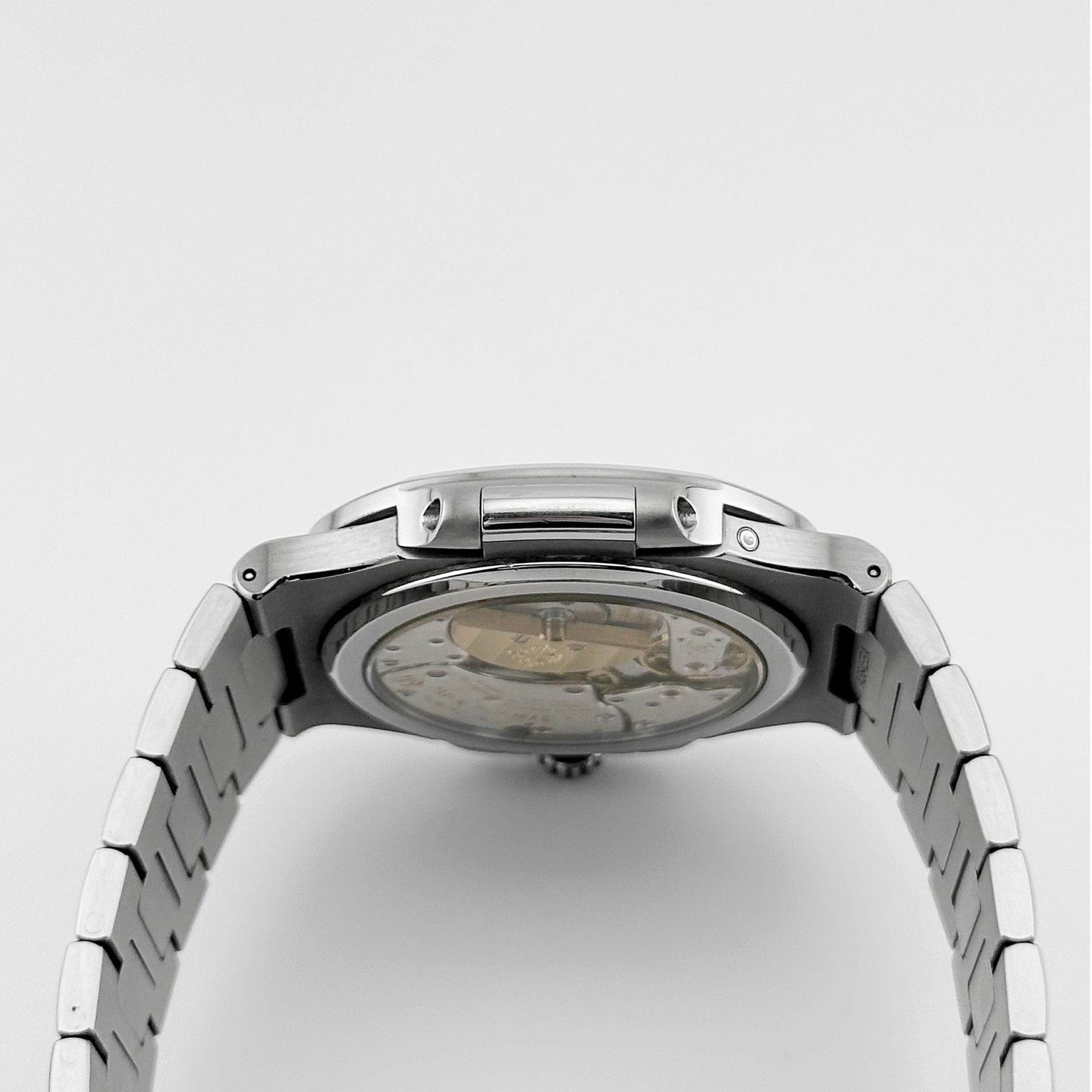 Patek Philippe Nautilus 5712/1A-001 Stainless Steel Blue Dial Moon Phases (2023) - Image 7