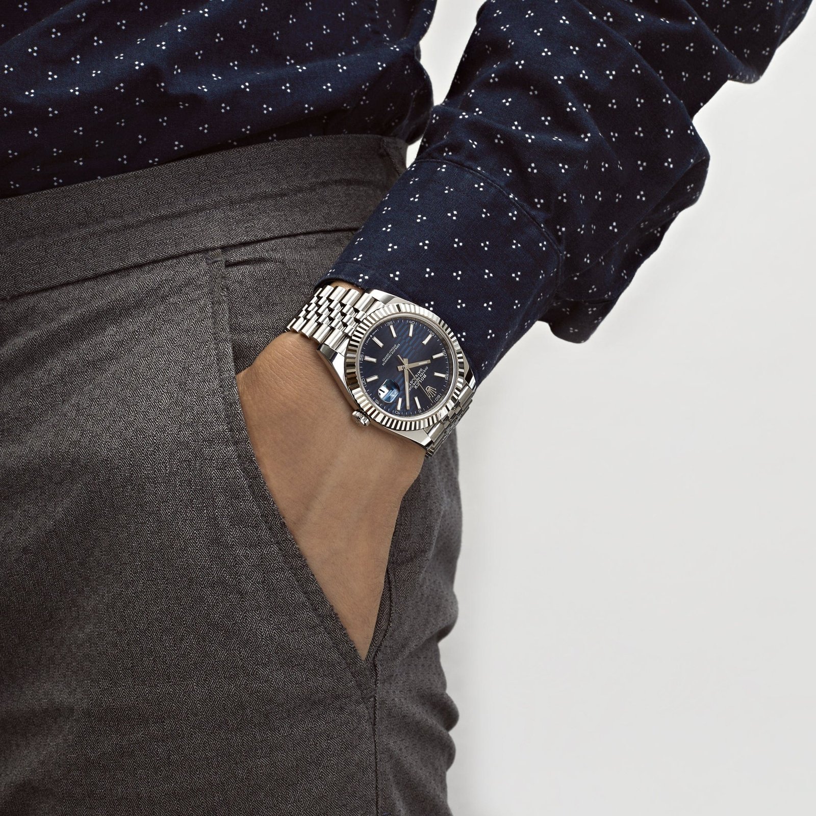 Rolex Datejust 41 126334 Stainless Steel Fluted Motif Blue Dial Jubilee (2023) - Image 2