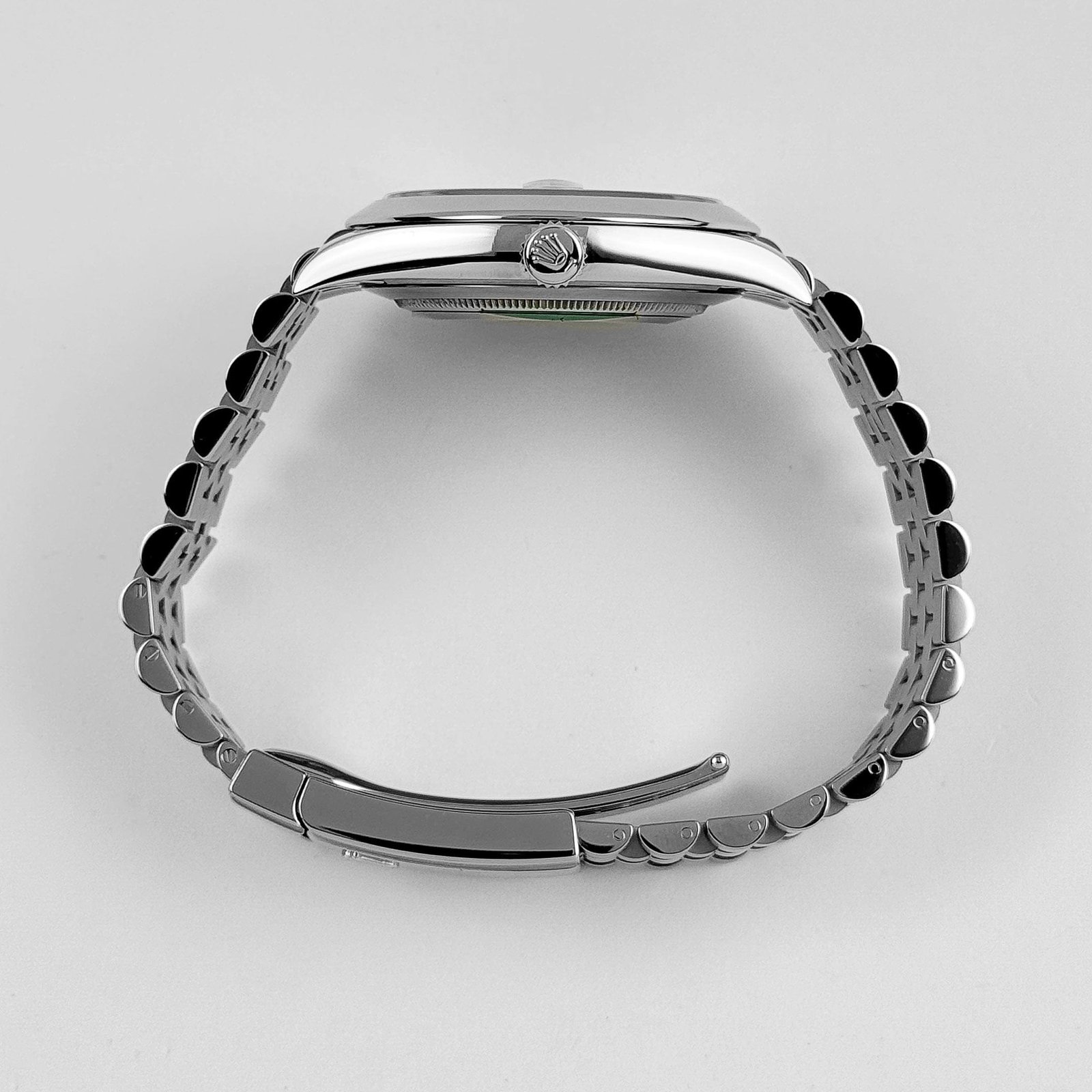 Rolex Datejust 41 126300 Stainless Steel Green Dial Jubilee (2025) - Image 6