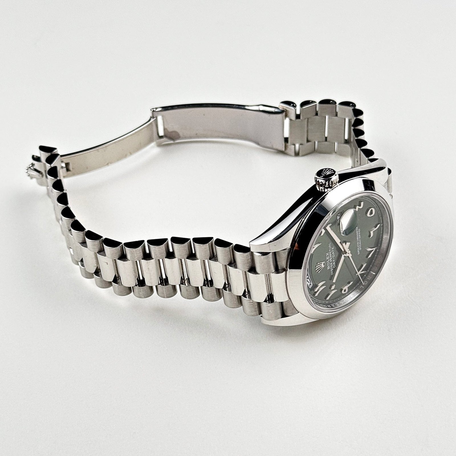 Rolex Day-Date 40 228206 Platinum Olive Green Arabic Dial - Image 5