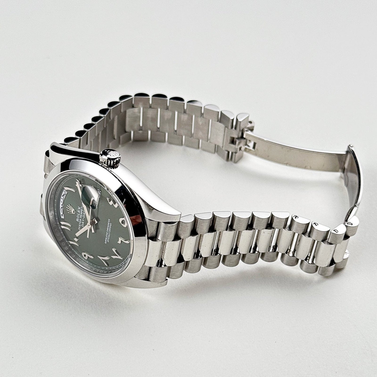 Rolex Day-Date 40 228206 Platinum Olive Green Arabic Dial - Image 4