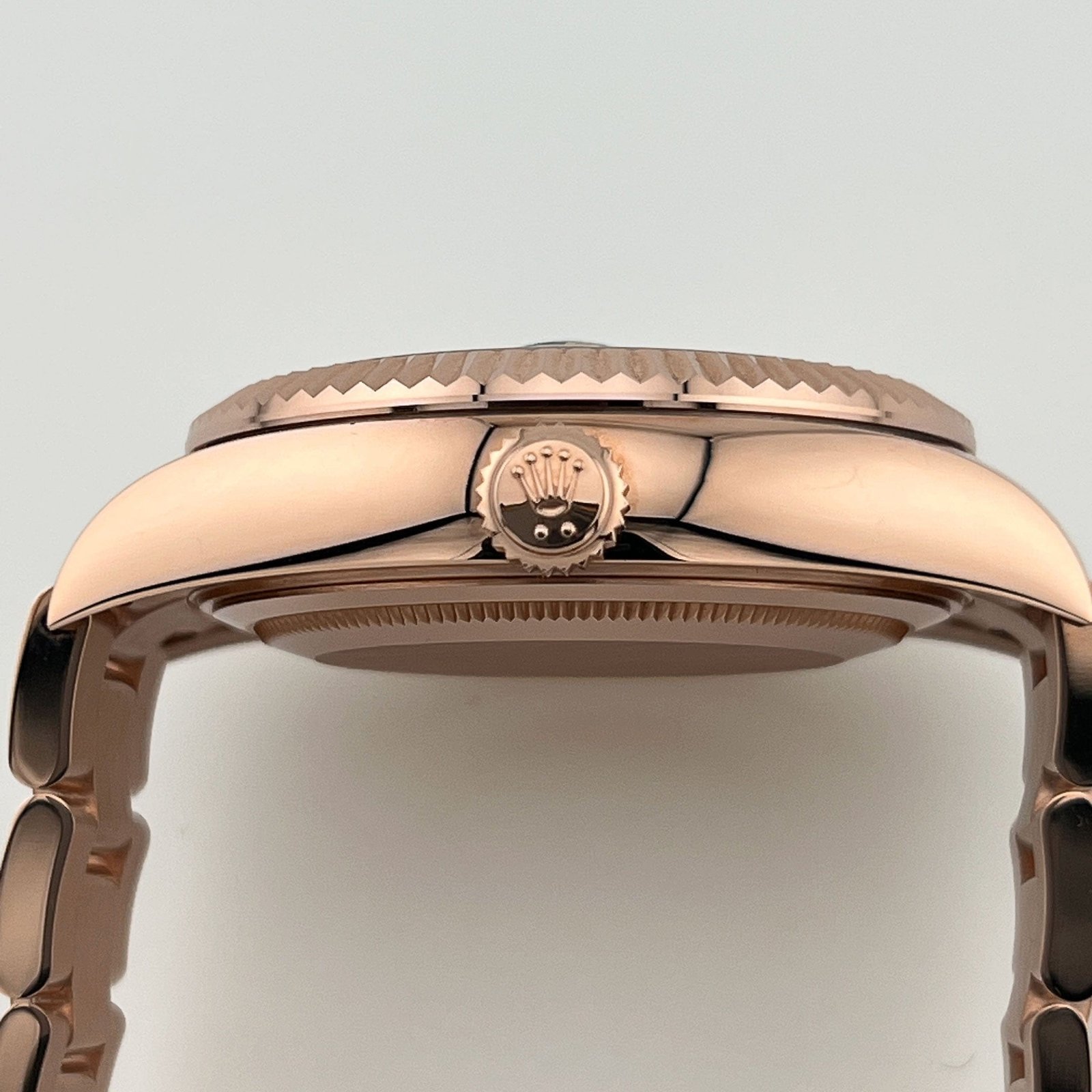 Rolex Sky-Dweller 336935 Rose Gold Blue-Green Dial (2023) - Image 5