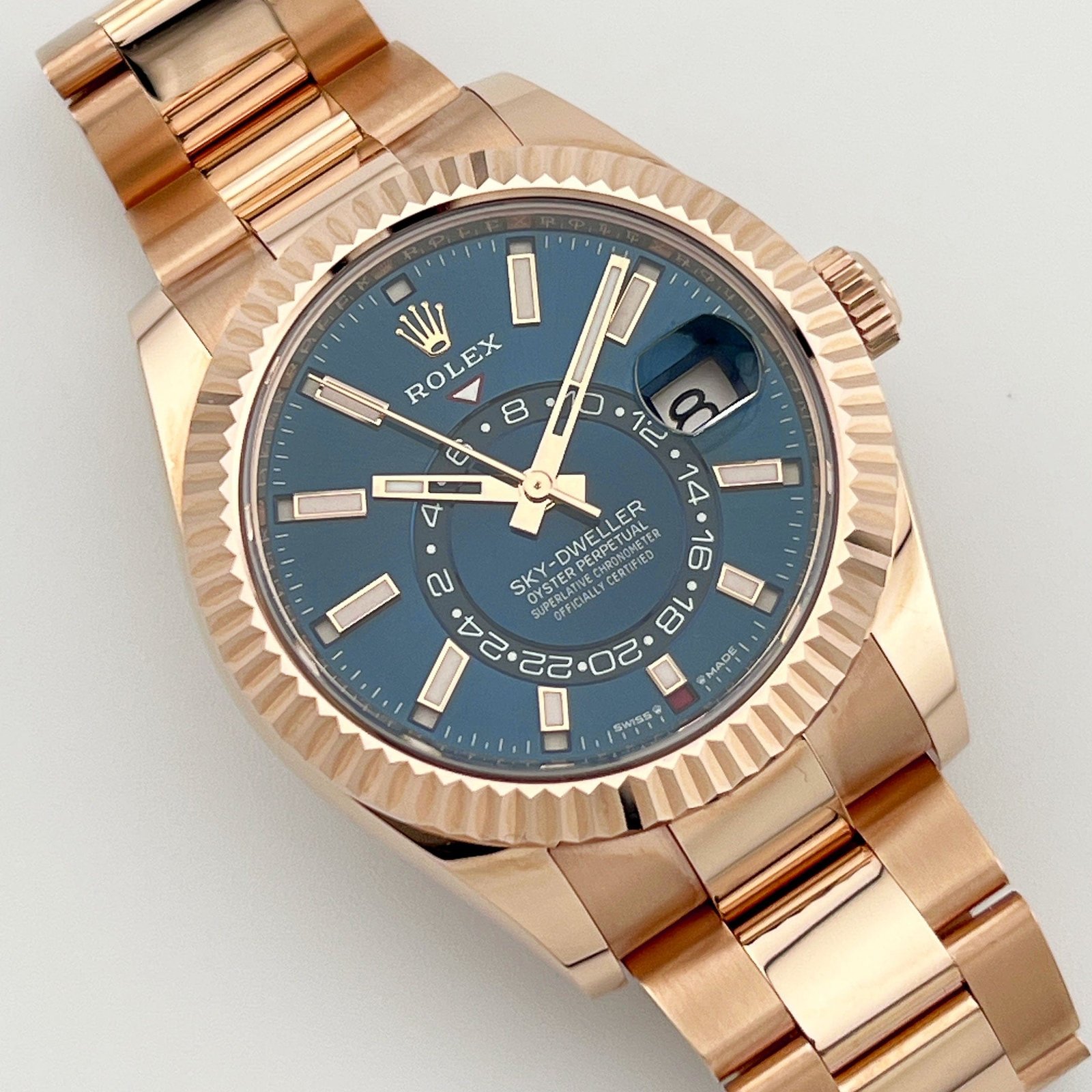 Rolex Sky-Dweller 336935 Rose Gold Blue-Green Dial (2023) - Image 2