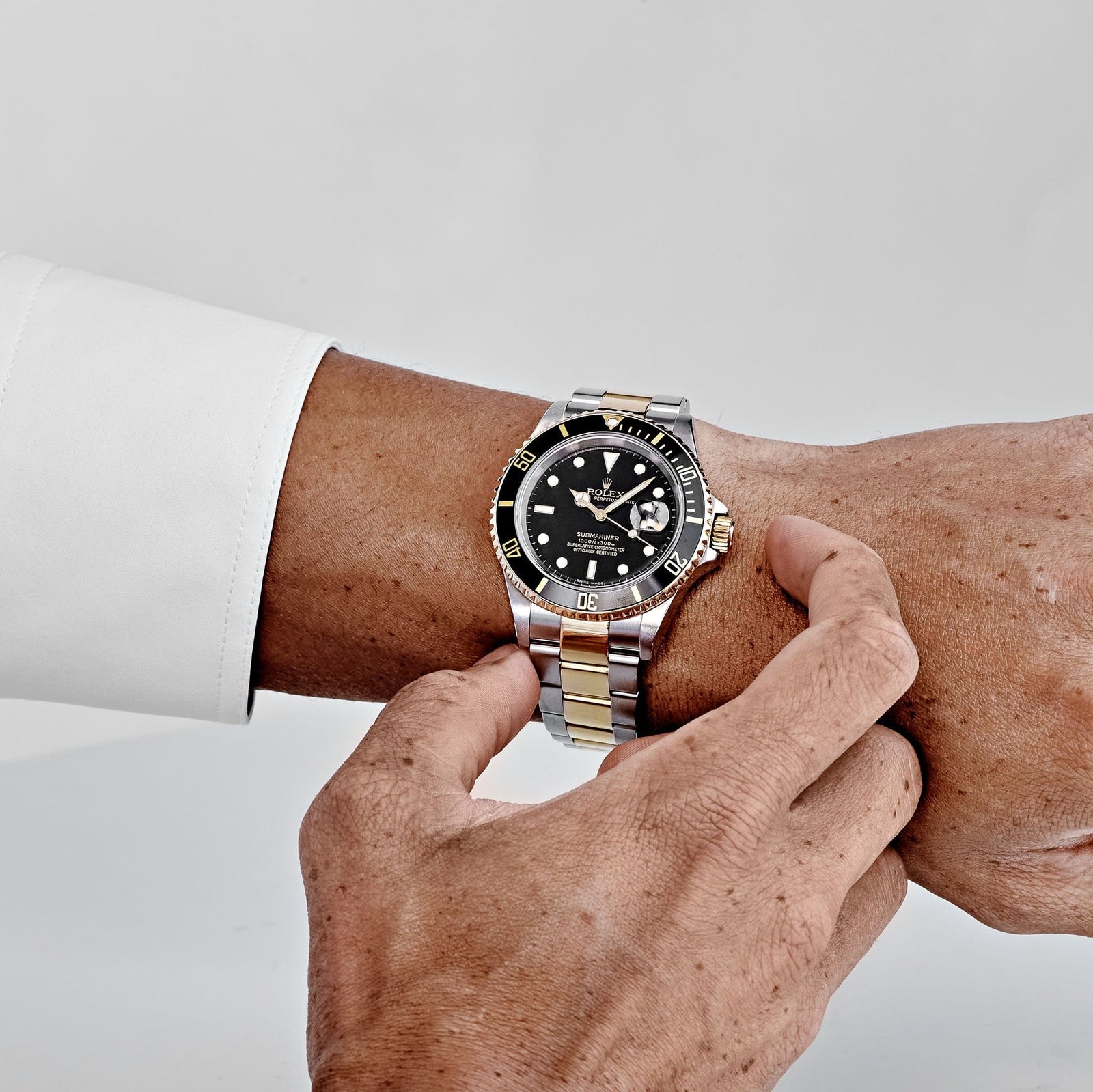Rolex Submariner Date 126613LN Stainless Steel Yellow Gold Black Dial (2025) - Image 2