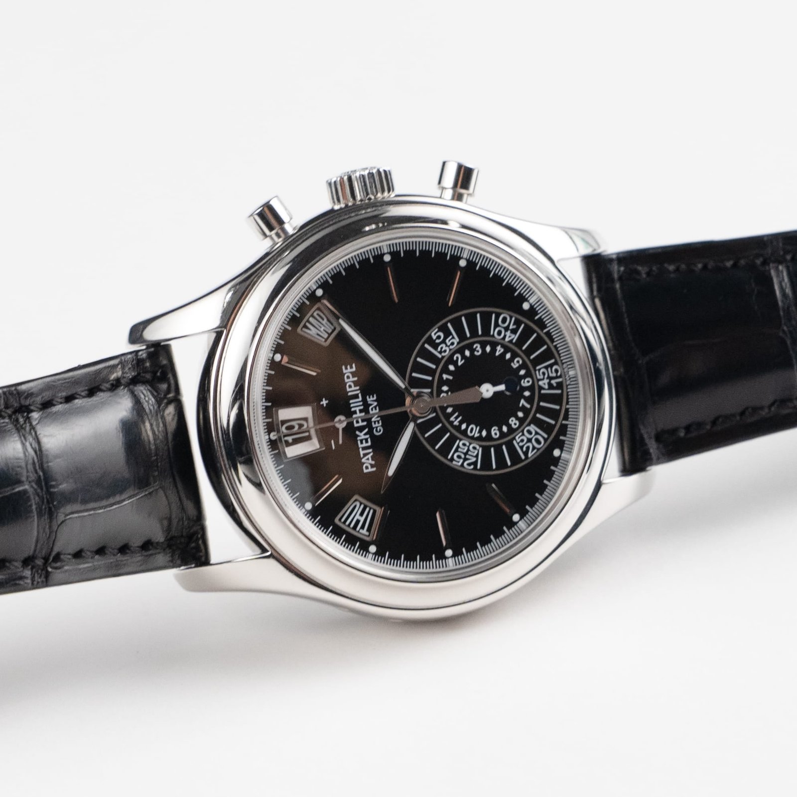 Patek Philippe Complications 5960P-016 Annual Calendar Chronograph Platinum Black Dial (2013) - Image 10